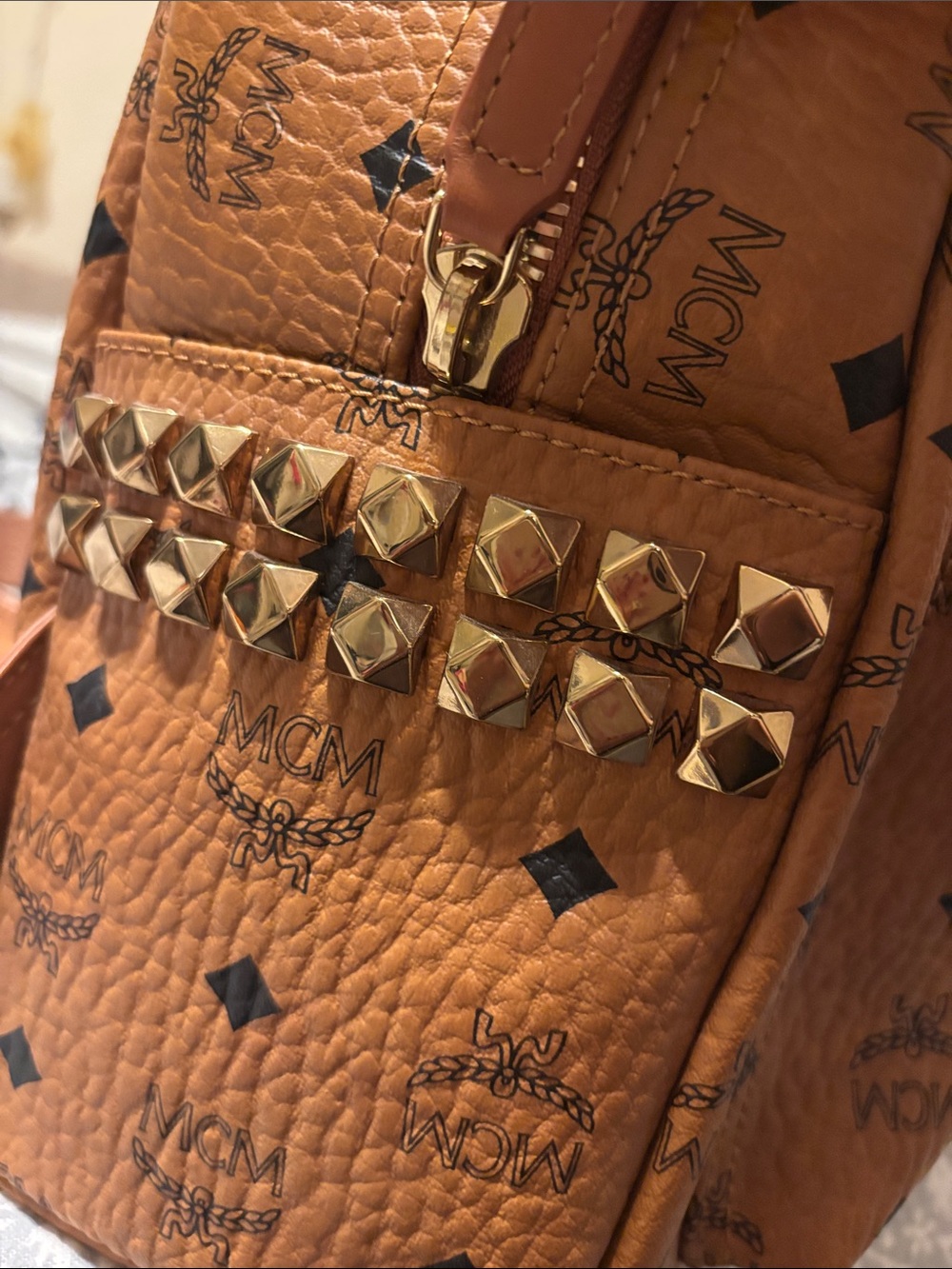 Authentic MCM Stark Side Studs Backpack Cognac Visetos Brown Medium - Pristine - Picture 7 of 7